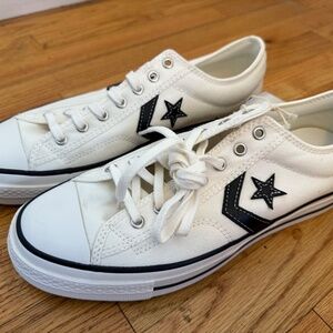 Converse Star Player 76 White Black  A01608C Shoes Size Mens 10 or Womens 11.5